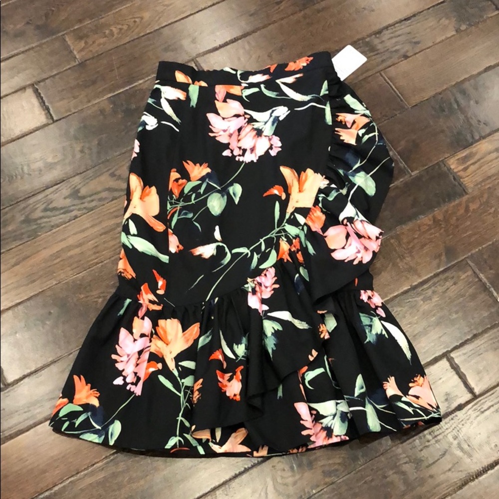 NWT Eliza J Ruffle Floral Pencil Skirt